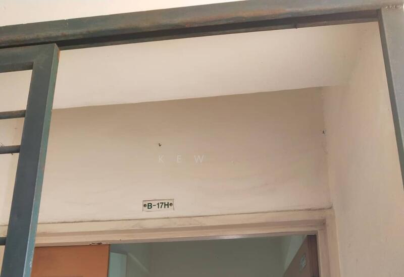 Langat Jaya Condominium untuk Untuk Dijual - RM 295,000, Feb 2026 - Entrance - PropertyGuru.com.my