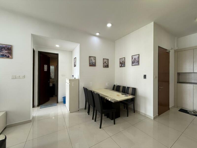 Condominium for Rent at Bay Laurel @ Country Garden Danga Bay - Kent Koh - Dining Room - PropertyGuru.com.my