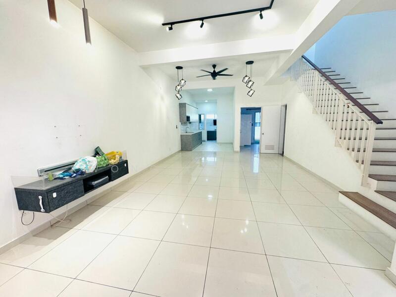 2-storey Terraced House for Sale in Bandar Gamuda Gardens (Rawang) - Kwong Xiao Wei - Living Room - PropertyGuru.com.my