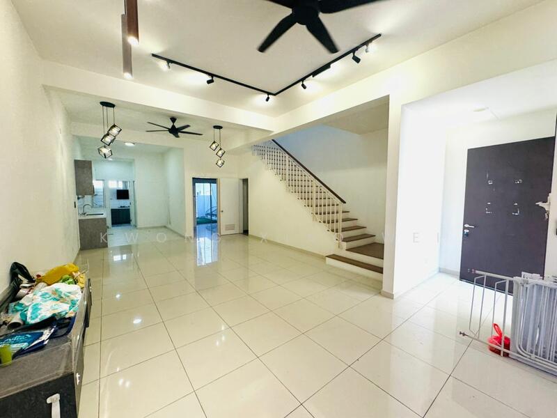 2-storey Terraced House for Sale in Bandar Gamuda Gardens (Rawang) - Kwong Xiao Wei - Living Room - PropertyGuru.com.my