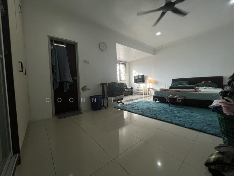 Taman Dagang Permai untuk Untuk Dijual - RM 1,250,000, Feb 2026 - Bedroom - PropertyGuru.com.my