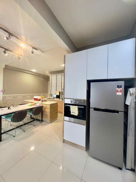 Apartment for Sale at D'Lagoon Luxury Apartment - May Lee - Kitchen - PropertyGuru.com.my