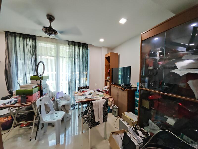 Taman Dagang Permai untuk Untuk Dijual - RM 3,000,000, Feb 2026 - Living Room - PropertyGuru.com.my