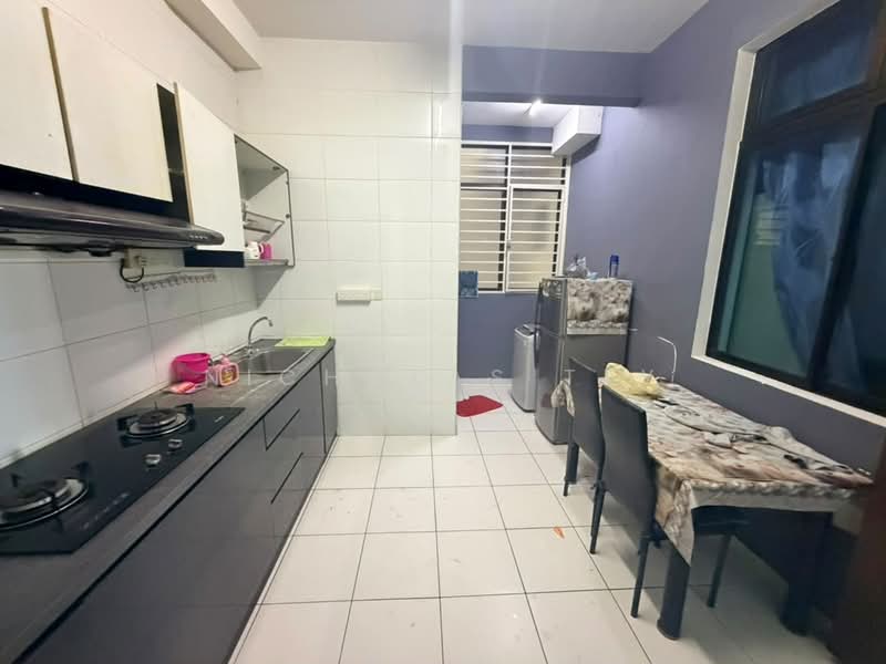 Service Residence for Sale at Sky Gardens Residences - Nicholas Tey - Kitchen - PropertyGuru.com.my