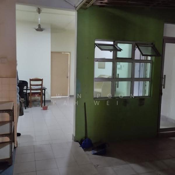 Shop / Office for Rent in Taman Lian Hoe (Kuchai Lama) - Kewin Poon Kah Wei - Interior - PropertyGuru.com.my