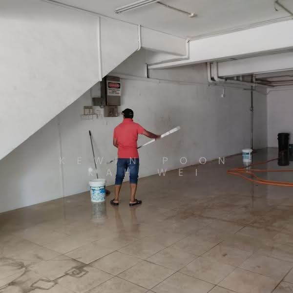 Shop / Office for Rent in Taman Lian Hoe (Kuchai Lama) - Kewin Poon Kah Wei - Interior - PropertyGuru.com.my