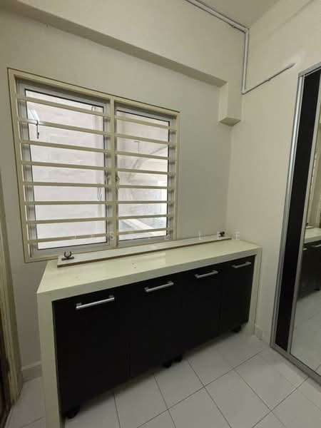 Kondominium untuk Dijual di The Boulevard - Jessie Lee - Yard/Utility - PropertyGuru.com.my