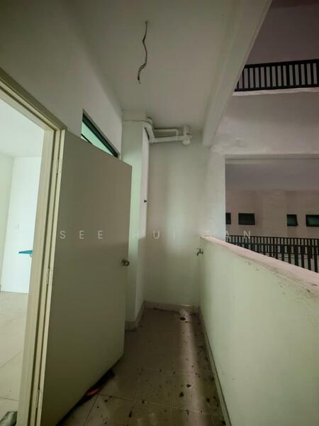 Skyvilla @ D'Island untuk Untuk Disewa - RM 1,700 /bulan, Mac 2026 - Balcony - PropertyGuru.com.my