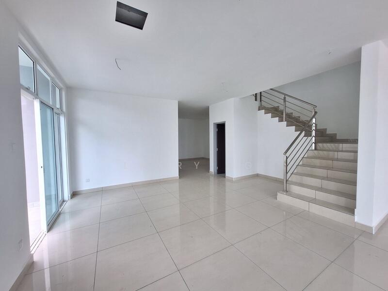 Mutiara Bestari untuk Untuk Dijual - RM 1,100,000, Mac 2026 - Living Room - PropertyGuru.com.my