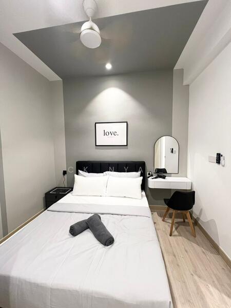 For Rent - Piccadilly