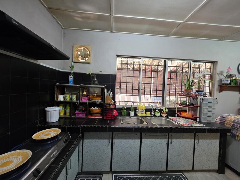 2-storey Terraced House for Sale in Cheras (Selangor) - Jimmy Ng - Kitchen - PropertyGuru.com.my