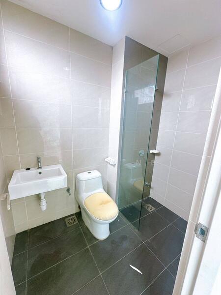 The Raffles Suites untuk Untuk Dijual - RM 488,000, Feb 2026 - Bathroom - PropertyGuru.com.my