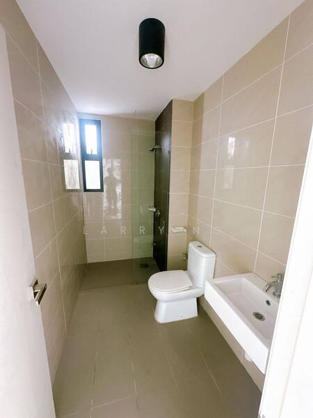 The Raffles Suites untuk Untuk Dijual - RM 488,000, Feb 2026 - Bathroom - PropertyGuru.com.my