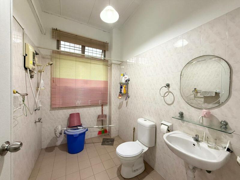 2-storey Terraced House for Sale in Taman Sutera Utama (Skudai) - Wee Howe - Bathroom - PropertyGuru.com.my