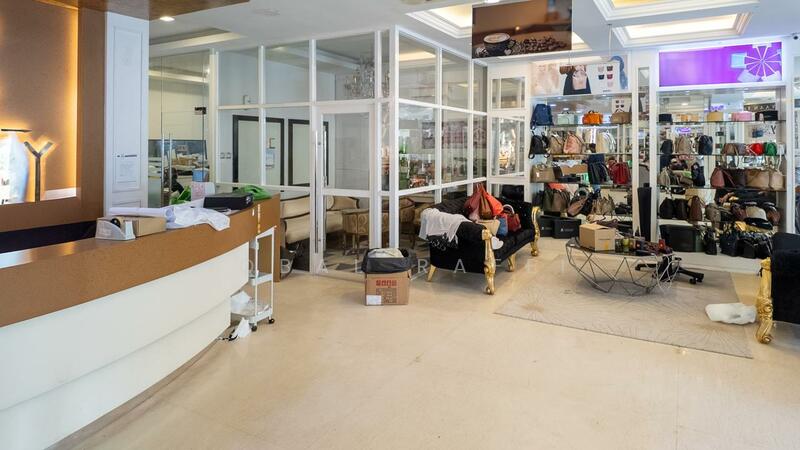 Commercial Bungalow for Sale in Seksyen 8 (Kota Damansara) - Iqbal Rafei - Interior - PropertyGuru.com.my