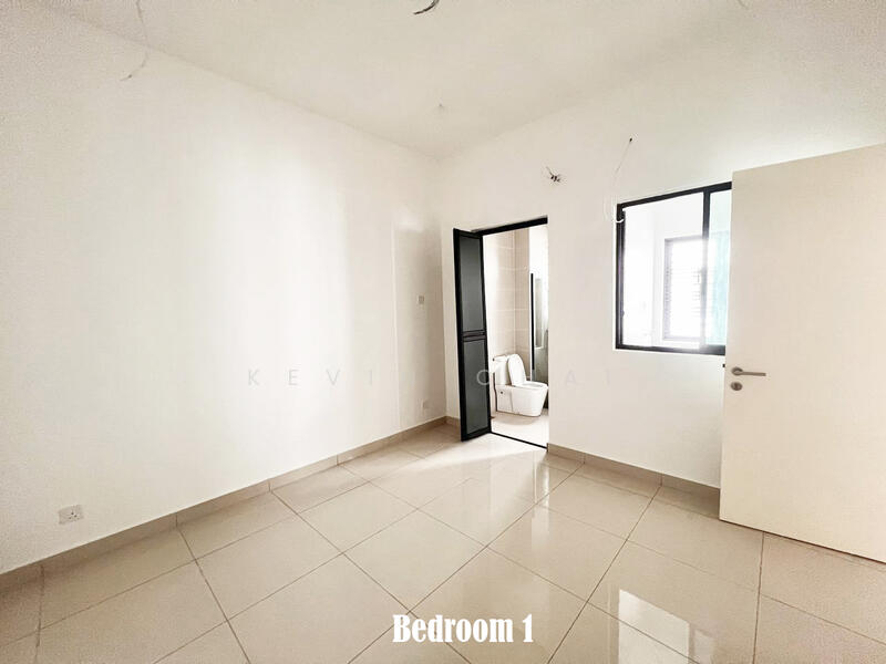 2.5-storey Terraced House for Sale in Ipoh (Perak) - Kevin Chai - Bedroom 1 - PropertyGuru.com.my