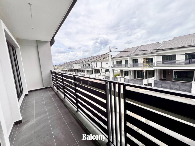 2.5-storey Terraced House for Sale in Ipoh (Perak) - Kevin Chai - Balcony - PropertyGuru.com.my