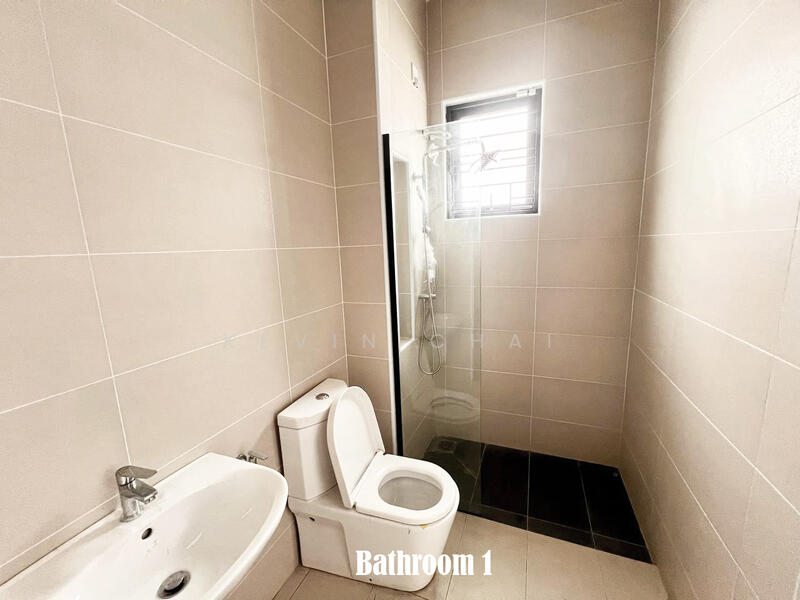 2.5-storey Terraced House for Sale in Ipoh (Perak) - Kevin Chai - Bathroom 1 - PropertyGuru.com.my