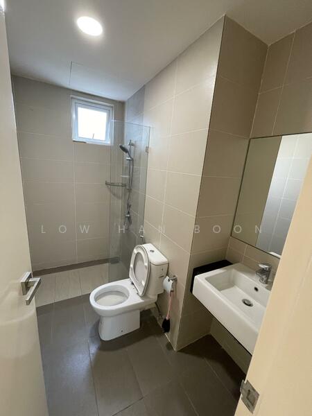 Condominium for Rent at Tropicana Bay Residences - Low Han Boon - Bathroom - PropertyGuru.com.my