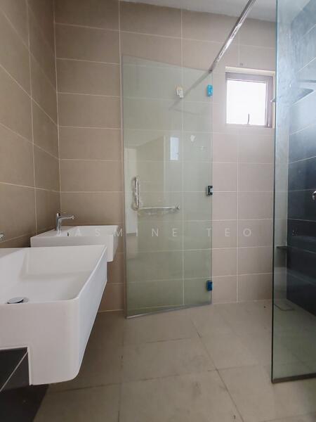 Setia Indah untuk Untuk Dijual - RM 970,000, Mac 2026 - Bathroom - PropertyGuru.com.my