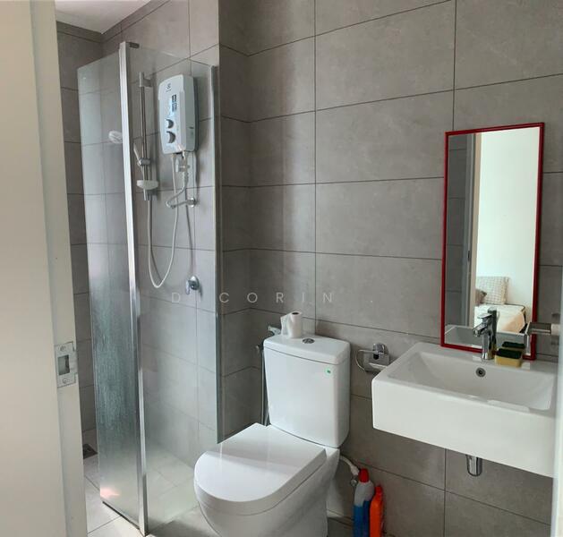 Service Residence for Sale at Utama @ Utropolis - Dicorin . - Bathroom - 2nd unit - PropertyGuru.com.my