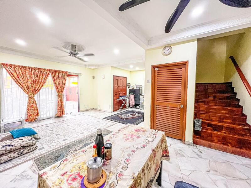 Taman Teluk Gedung Indah untuk Untuk Dijual - RM 599,000, Feb 2026 - Living Room - PropertyGuru.com.my