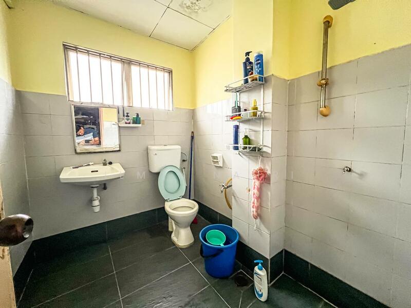 Taman Teluk Gedung Indah untuk Untuk Dijual - RM 599,000, Feb 2026 - Bathroom - PropertyGuru.com.my