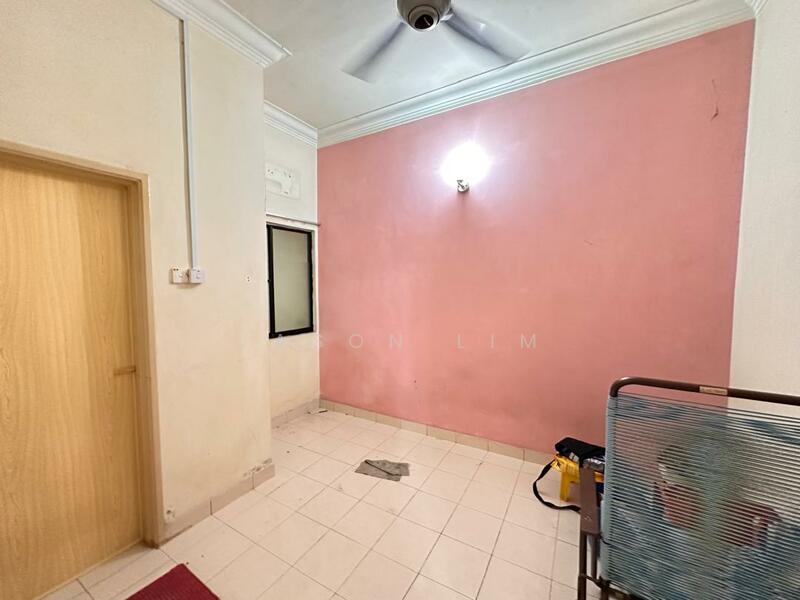Terraced House for Sale in Bandar Puteri Klang (Klang) - Jason Lim - GF Bedroom - PropertyGuru.com.my