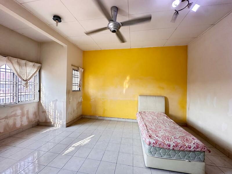 Terraced House for Sale in Bandar Puteri Klang (Klang) - Jason Lim - Bedroom - PropertyGuru.com.my