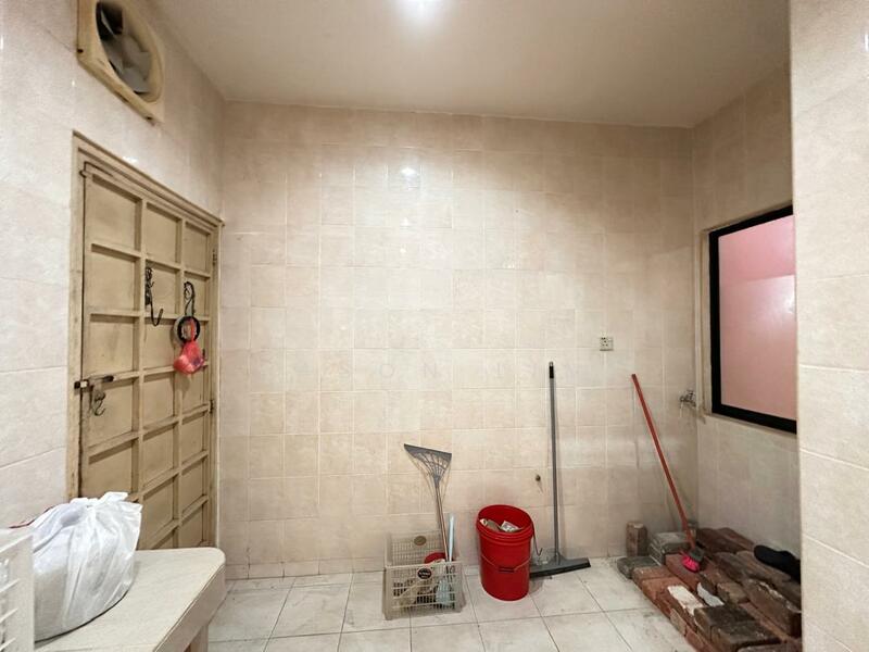 Terraced House for Sale in Bandar Puteri Klang (Klang) - Jason Lim - Kitchen - PropertyGuru.com.my