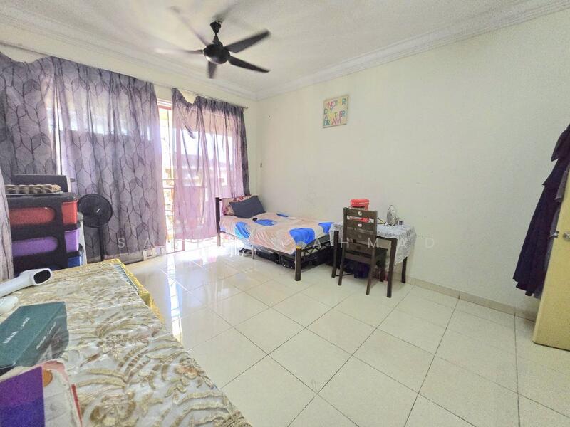 Condominium for Sale at Platinum Hill PV 6 - Sabirin Ahmad - Bedroom - PropertyGuru.com.my