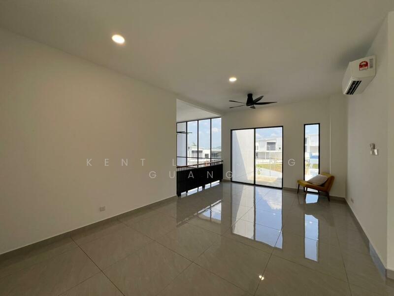 Bungalow for Sale in Seksyen U10 (Shah Alam) - Kent Lee Jing Guang - Living Room - PropertyGuru.com.my