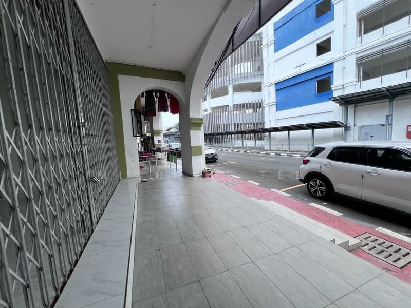 Shop for Rent in Kawasan 1 (Klang) - Michelle Tee - Exterior - PropertyGuru.com.my