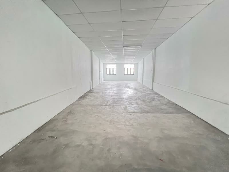 Shop for Rent in Kawasan 1 (Klang) - Michelle Tee - Interior - PropertyGuru.com.my