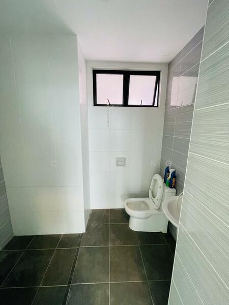 Sky Oasis Residence (Pangsapuri Oasis 1) untuk Untuk Dijual - RM 438,000, Feb 2026 - Bathroom - PropertyGuru.com.my
