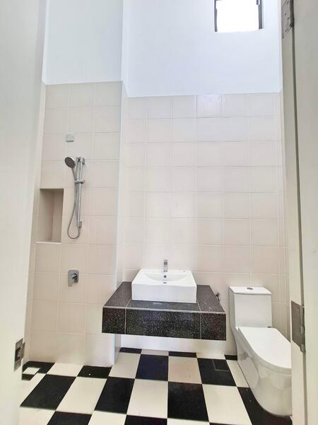 2-storey Terraced House for Sale in Eco Majestic (Semenyih) - Mike Lim - Bathroom - PropertyGuru.com.my