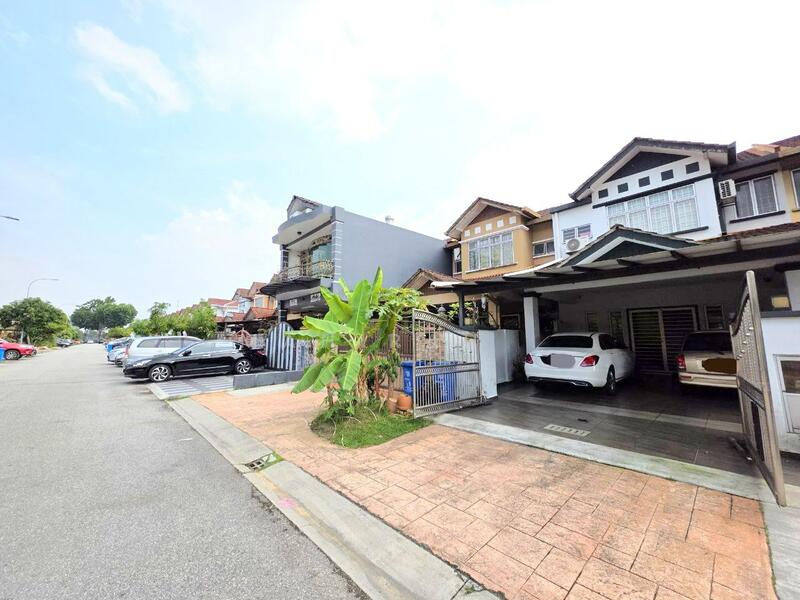 Seksyen 23 untuk Untuk Dijual - RM 699,000, Feb 2026 - Exterior - PropertyGuru.com.my