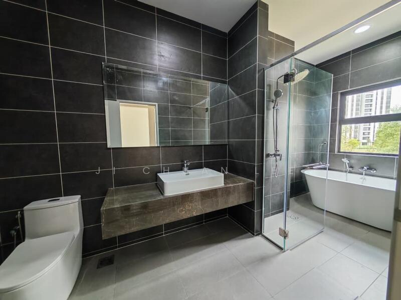 Semi-Detached House for Sale in Cyber 10 (Cyberjaya) - Ji Chuan Lee - Bathroom - PropertyGuru.com.my