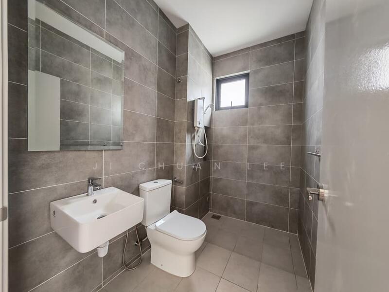 Semi-Detached House for Sale in Cyber 10 (Cyberjaya) - Ji Chuan Lee - Bathroom - PropertyGuru.com.my