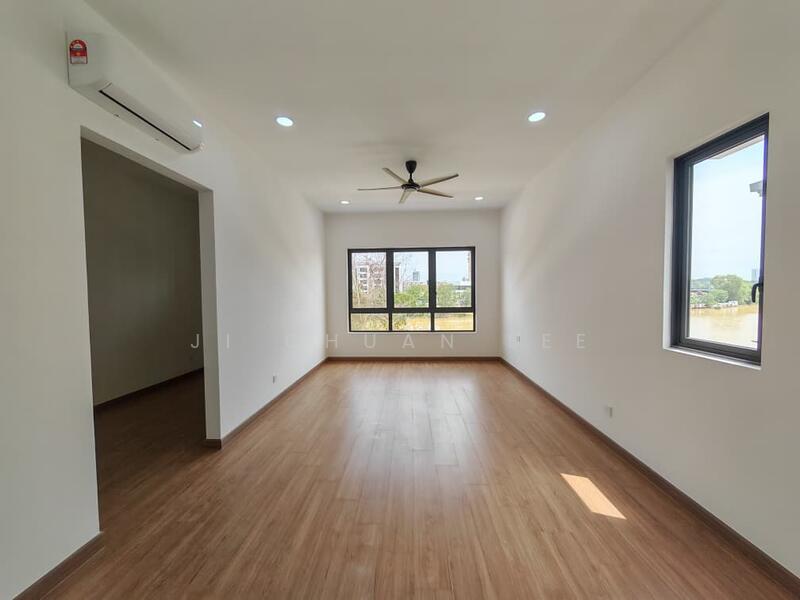 Semi-Detached House for Sale in Cyber 10 (Cyberjaya) - Ji Chuan Lee - Living Room - PropertyGuru.com.my