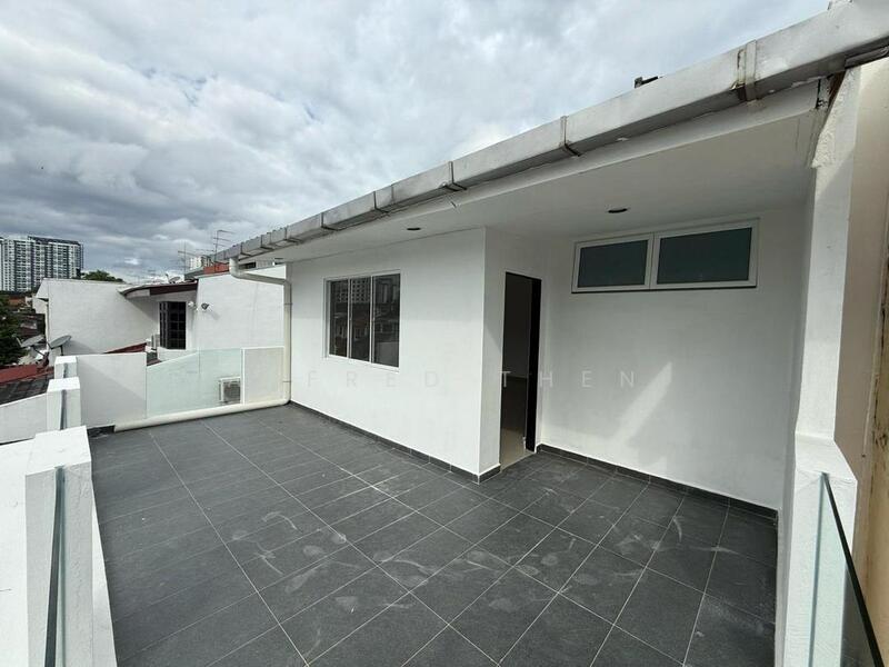 2-storey Terraced House for Sale in Taman Tasek (Johor Bahru) - Alfred Then - Exterior - PropertyGuru.com.my