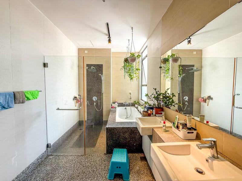 For Sale - Denai Alam : Ficus Peak