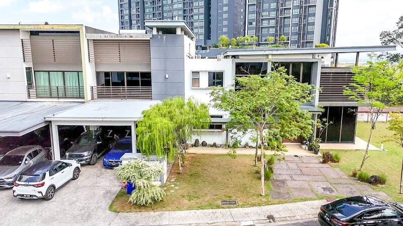 For Sale - Denai Alam : Ficus Peak