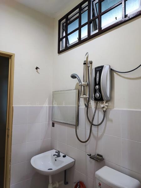 Terraced House for Sale in Bandar Puteri Klang (Klang) - Chloe Wong - Bathroom - PropertyGuru.com.my