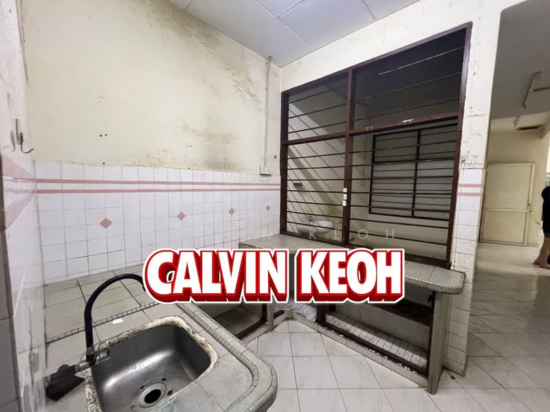 1-storey Terraced House for Sale in Taman Iping (Batu Maung) - Calvin Keoh - Kitchen - PropertyGuru.com.my