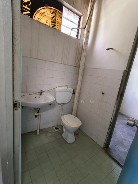 2-storey Terraced House for Sale in Taman Impian (Bukit Mertajam) - Jane Ng - Bathroom - PropertyGuru.com.my