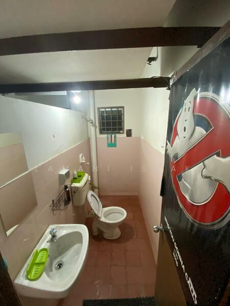 Apartment for Sale at Pangsapuri Orkid - Zamani Ishak - Bathroom - PropertyGuru.com.my