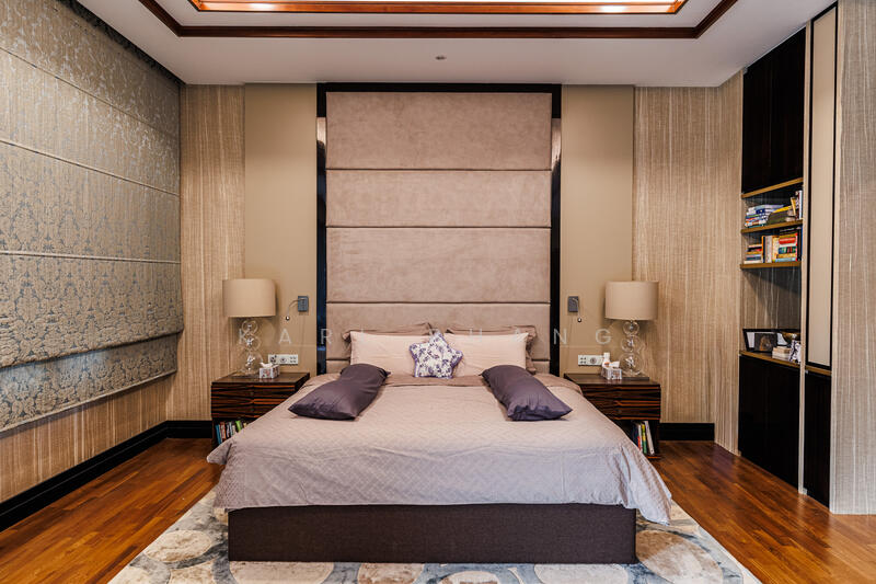 Master Bedroom - Bed