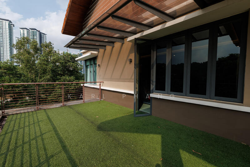 Home Theatre - Balcony