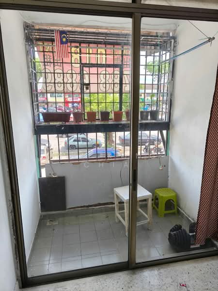 Apartment for Sale at Taman Sri Serdang - Wai Kong Chia - Balcony - PropertyGuru.com.my
